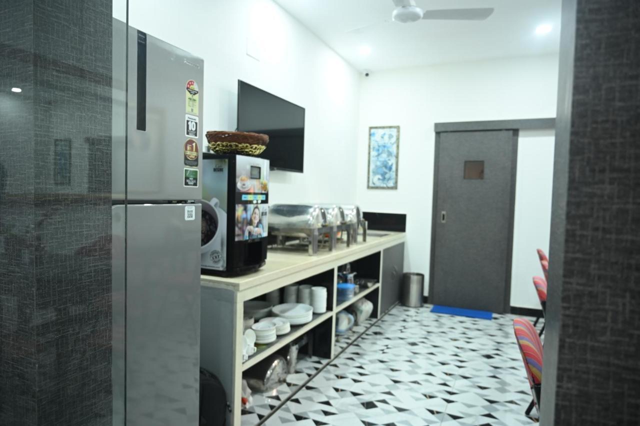 Elgin Suites Kolkata Bagian luar foto